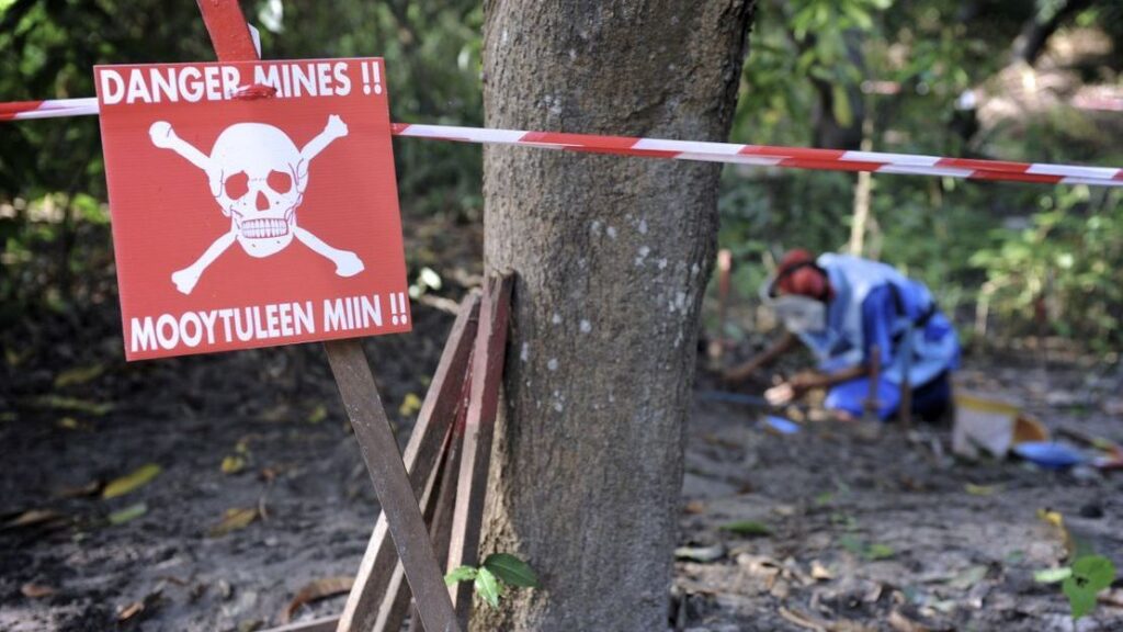 Ce 04 avril, le Sénégal, fidèle à sa tradition et sous l’égide du Ministre des Affaires étrangères et des Sénégalais de l’Extérieur, célèbre, avec la Communauté mondiale de l’Action contre les Mines, la Journée Internationale de Sensibilisation au Danger des Mines et d’Assistance à la Lutte antimines.